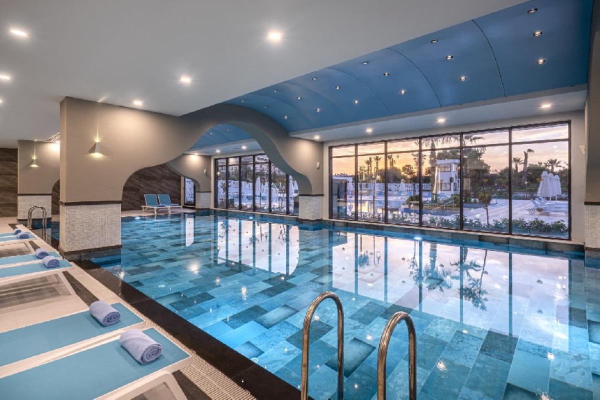 DIAMOND DE LUXE HOTEL AND SPA