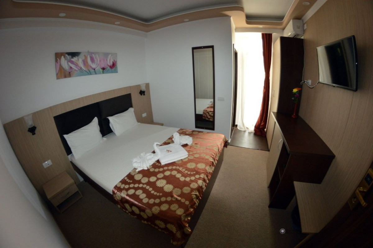 Complex Evia