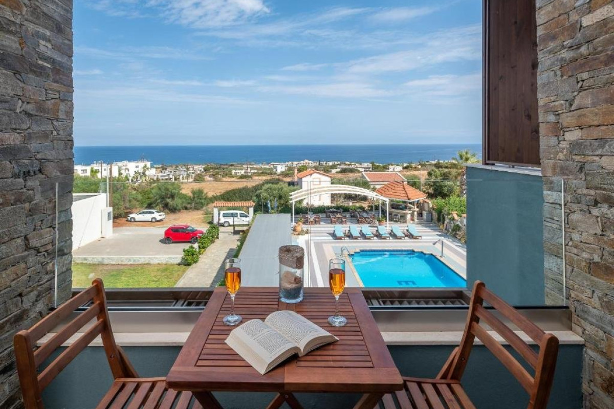 EVALIA APARTMENTS