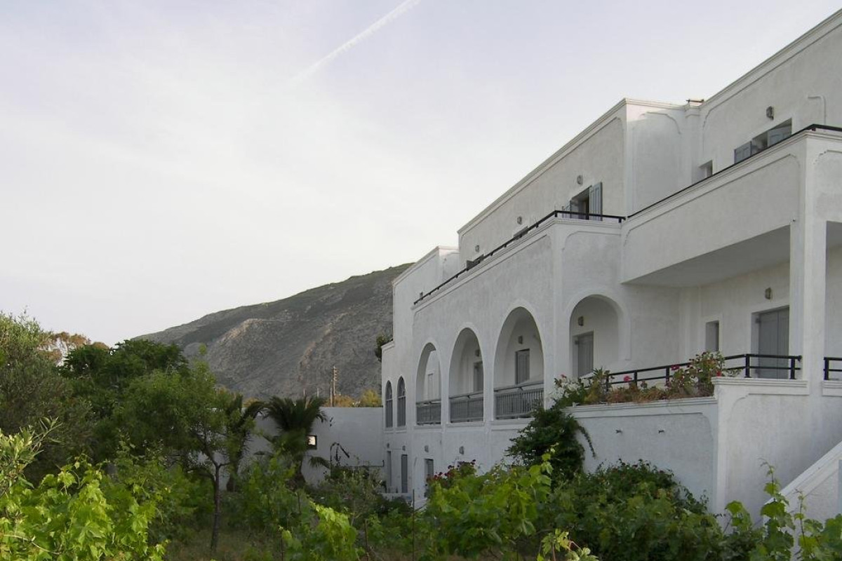 Alia (Kamari - Santorini)