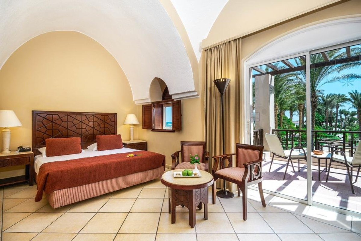 IBEROTEL MAKADI BEACH