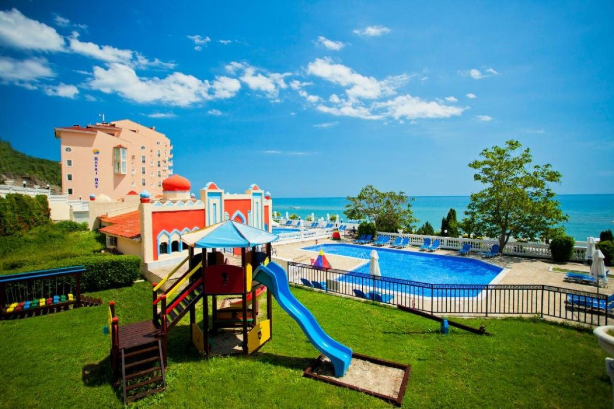 ROYAL BAY