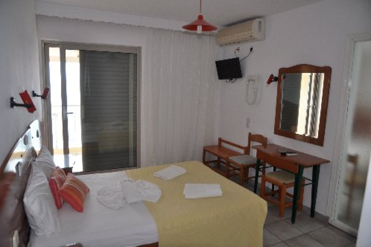 Thassos Hotel (Pefkari)
