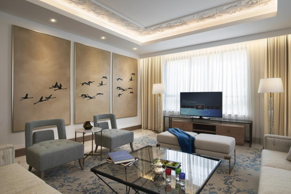 Al Jaddaf Rotana Suite Hotel