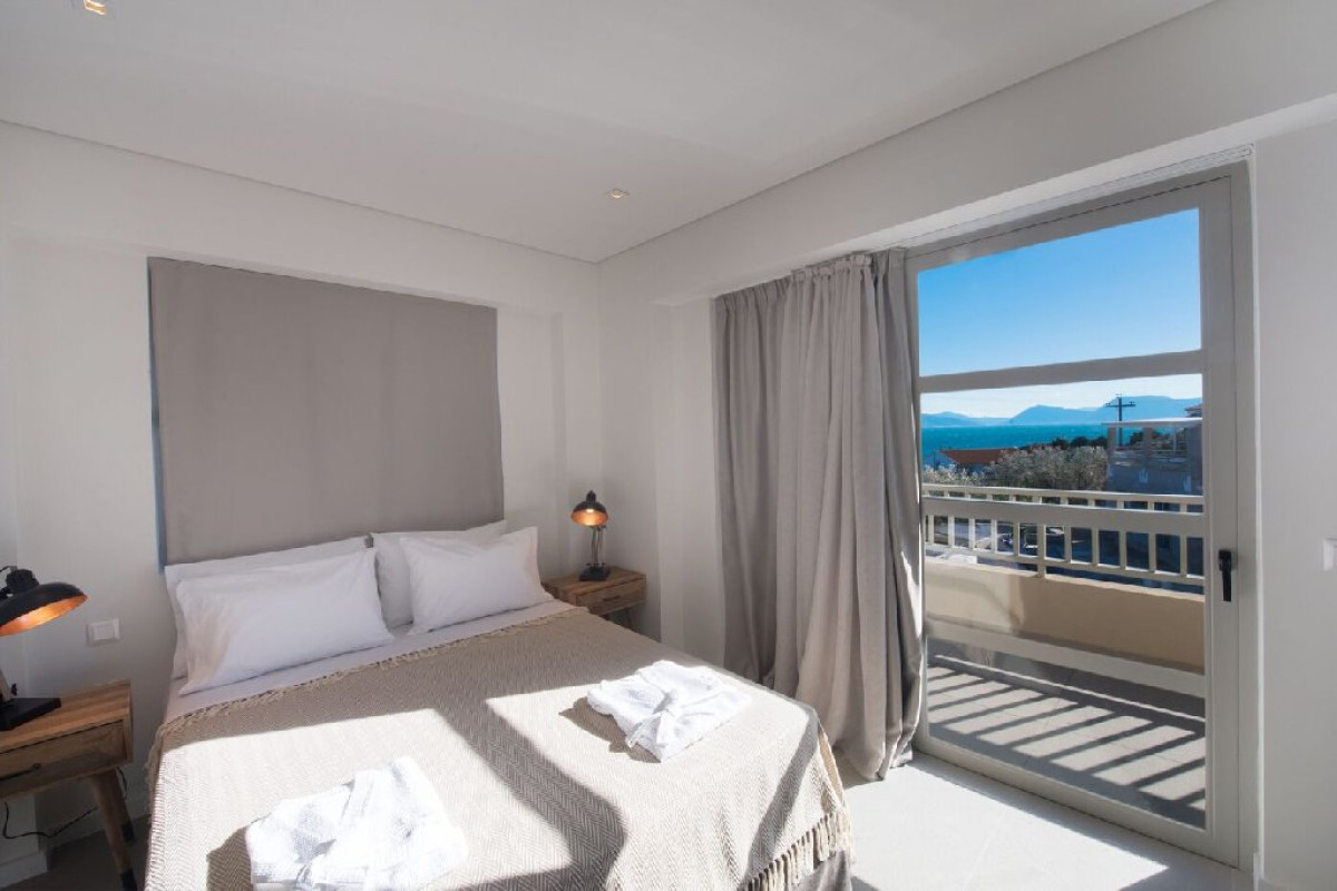 Crystal Waters Sapphire Hotel (F)