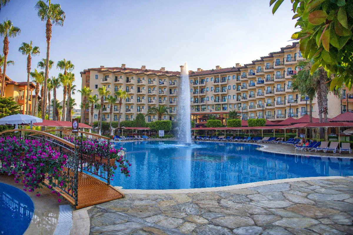 MIRAMARE QUEEN HOTEL