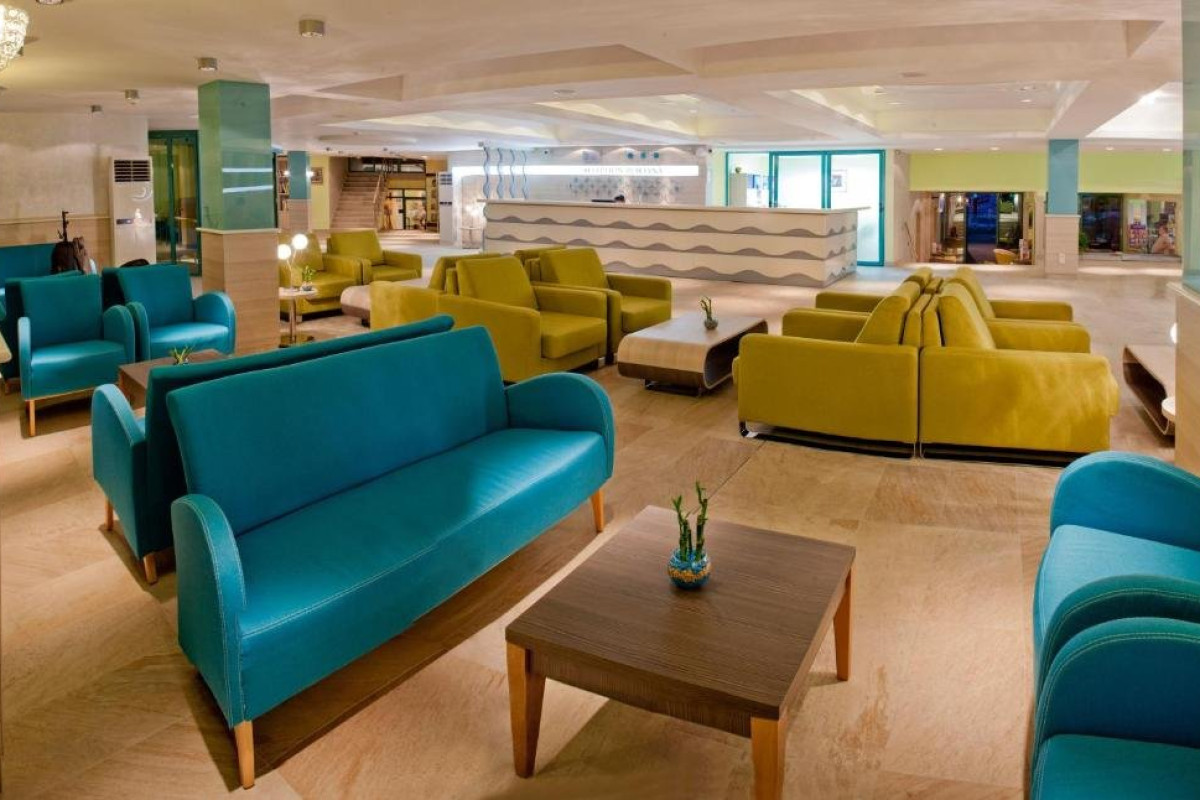 BORYANA - Hotel Renovat 2025