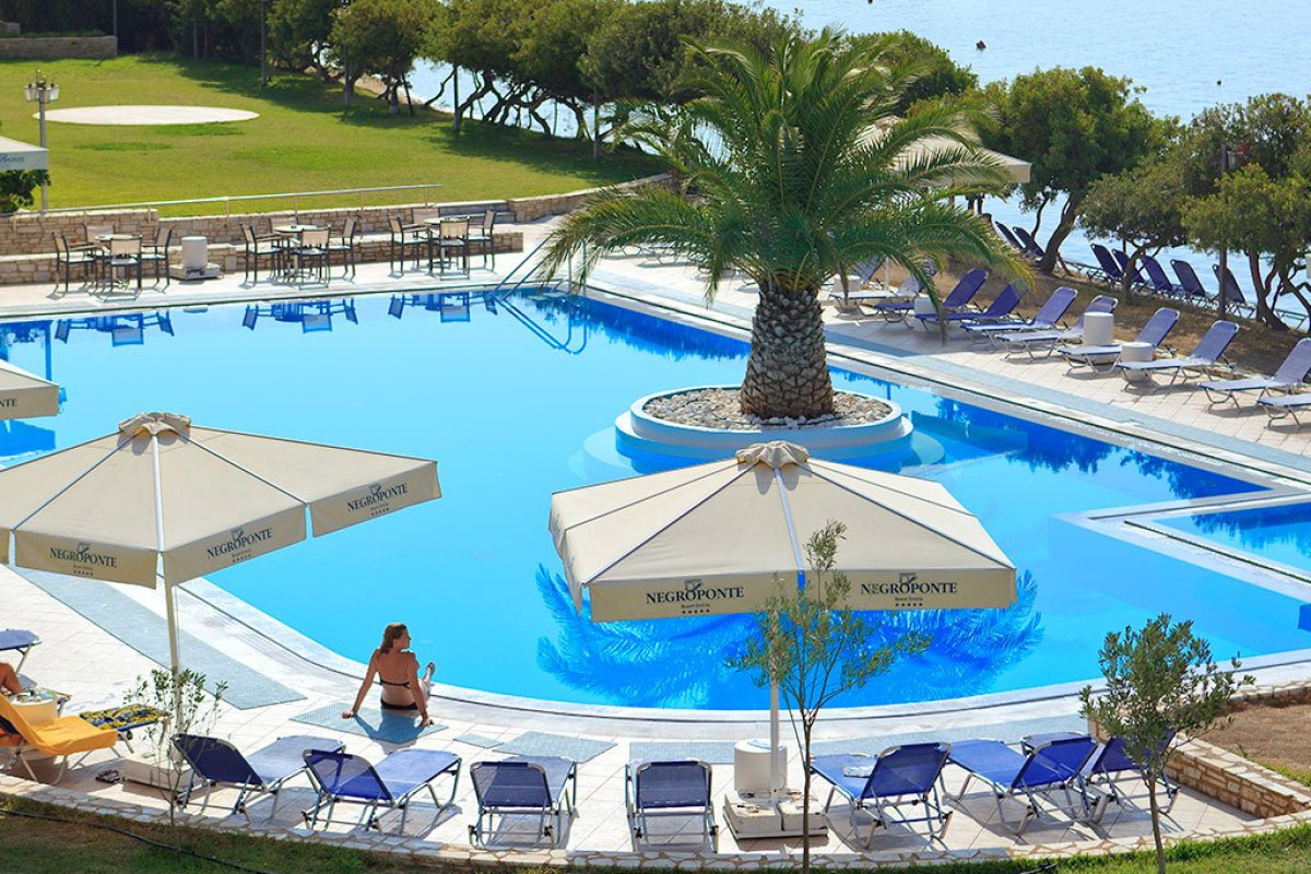 Negroponte Resort