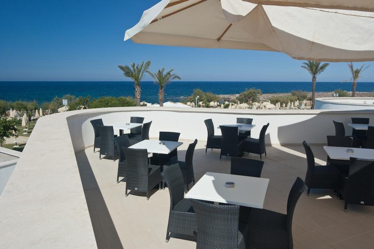 Pietrablu Resort (Polignano A Mare)