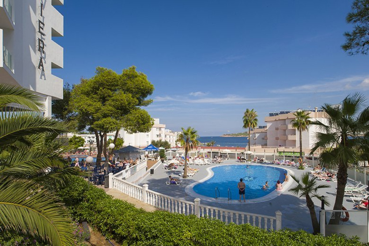 VIBRA RIVIERA HOTEL