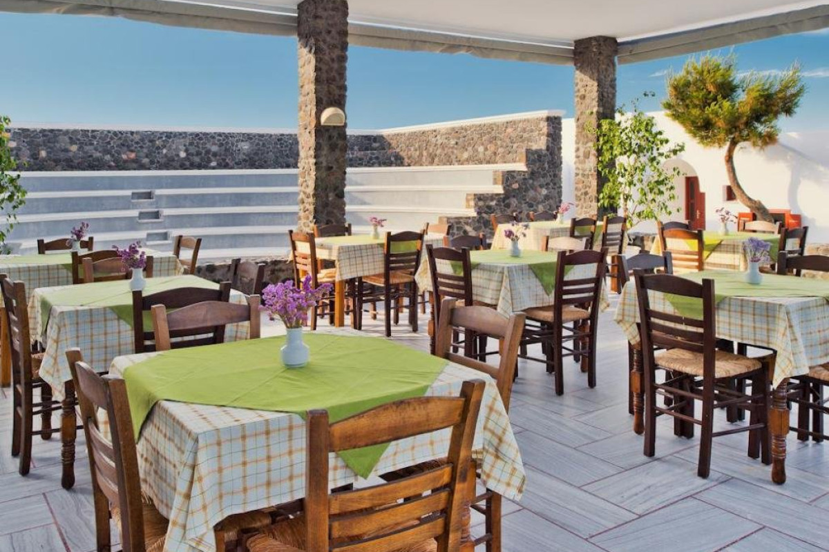 Makarios (Kamari - Santorini)
