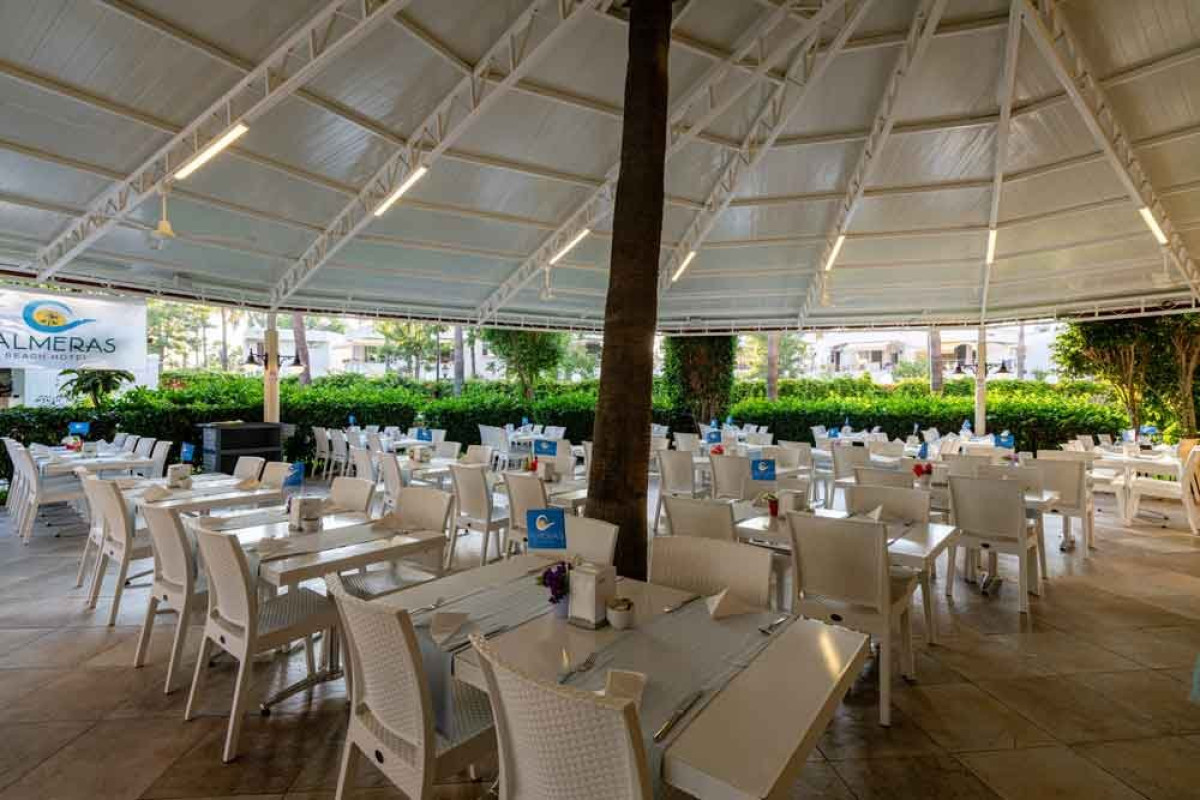 PALMERAS BEACH HOTEL