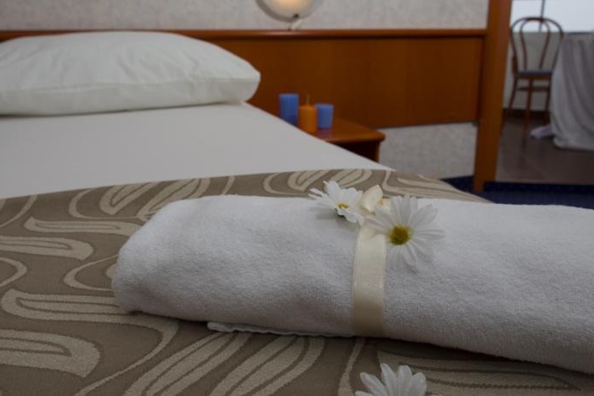 Hotel Laguna (Gradac)