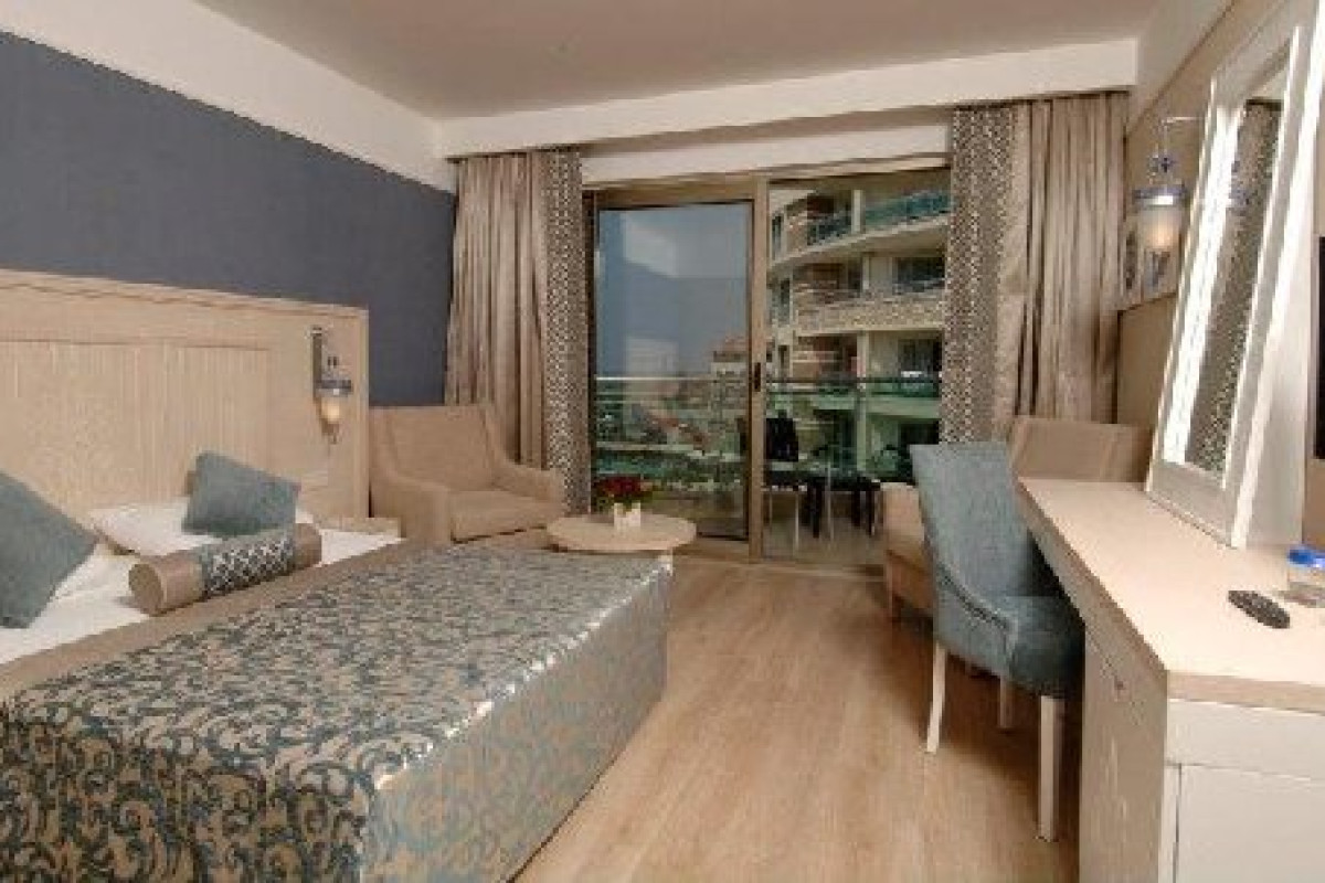 SEAMELIA BEACH RESORT