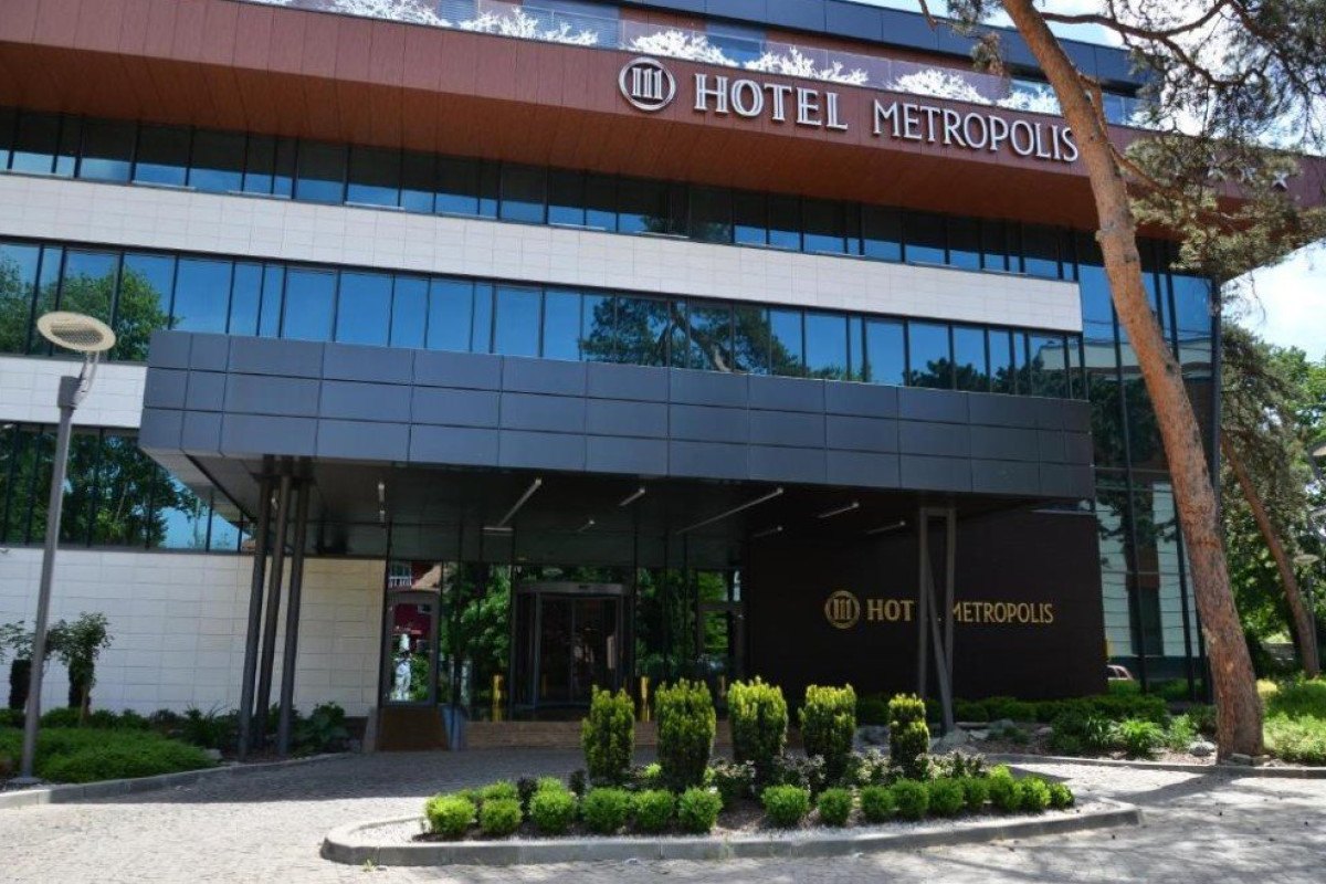 Hotel Metropolis..