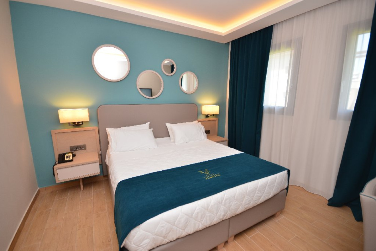 ALMYROS BEACH HOTEL (Acharavi) (C)