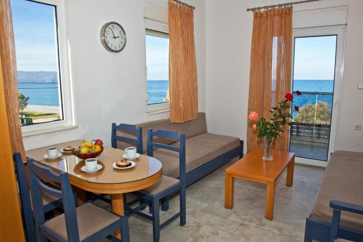 Maleme Mare Beach (C)