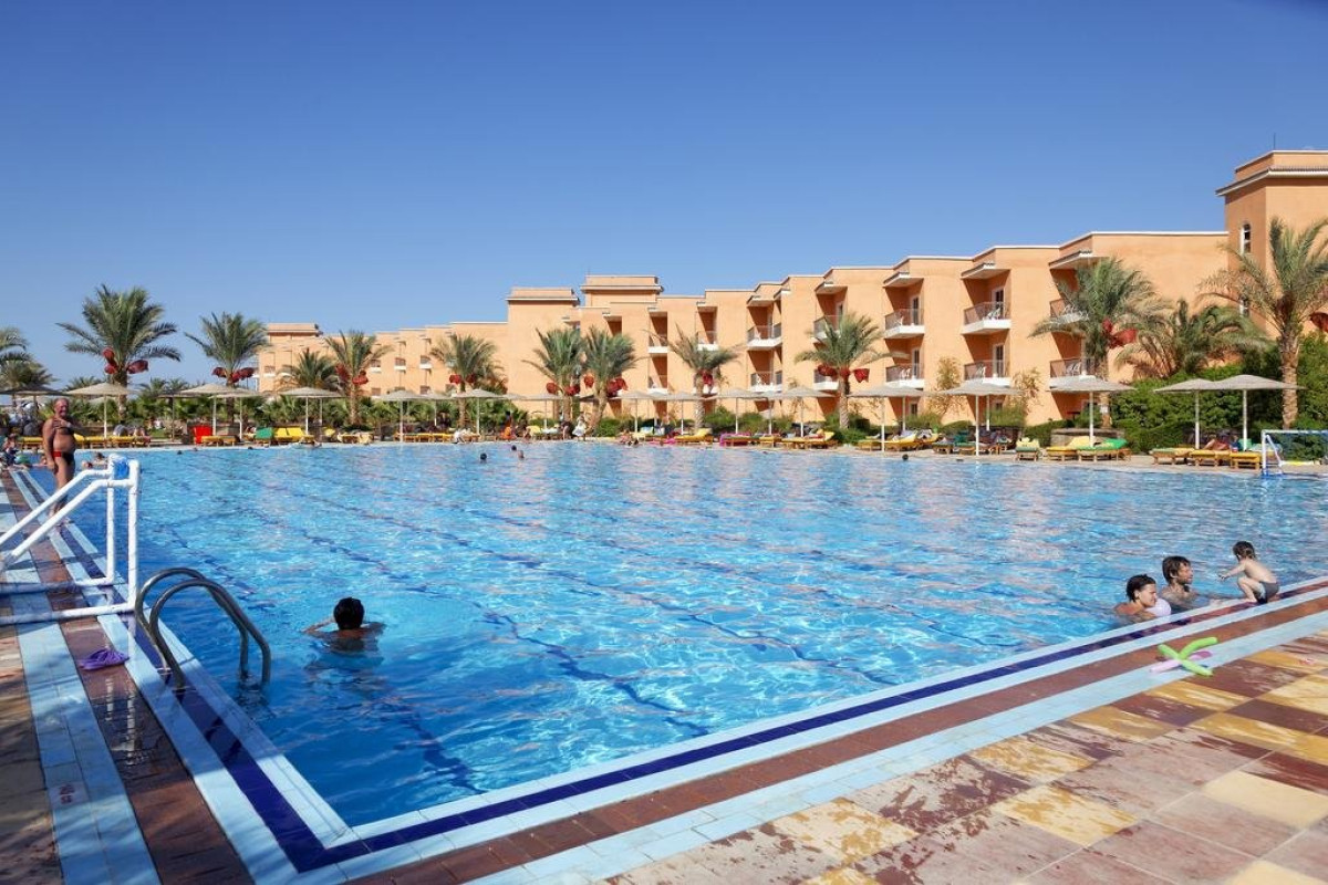THREE CORNERS SUNNY BEACH RESORT