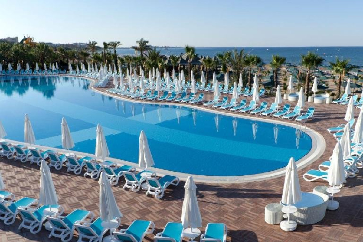 PALOMA OCEANA RESORT