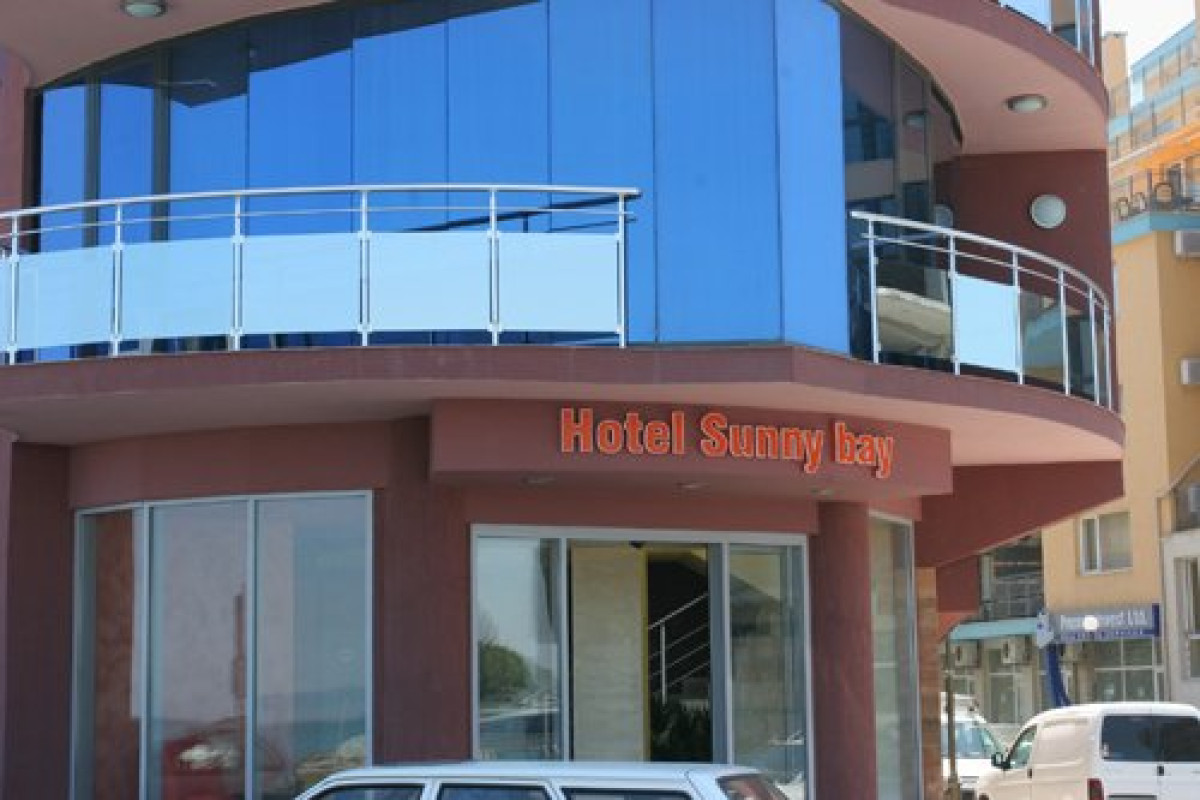SUNNY BAY