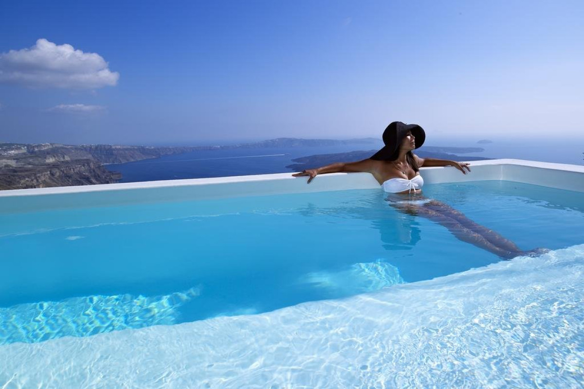 Alexander Villas (Imerovigli - Santorini)