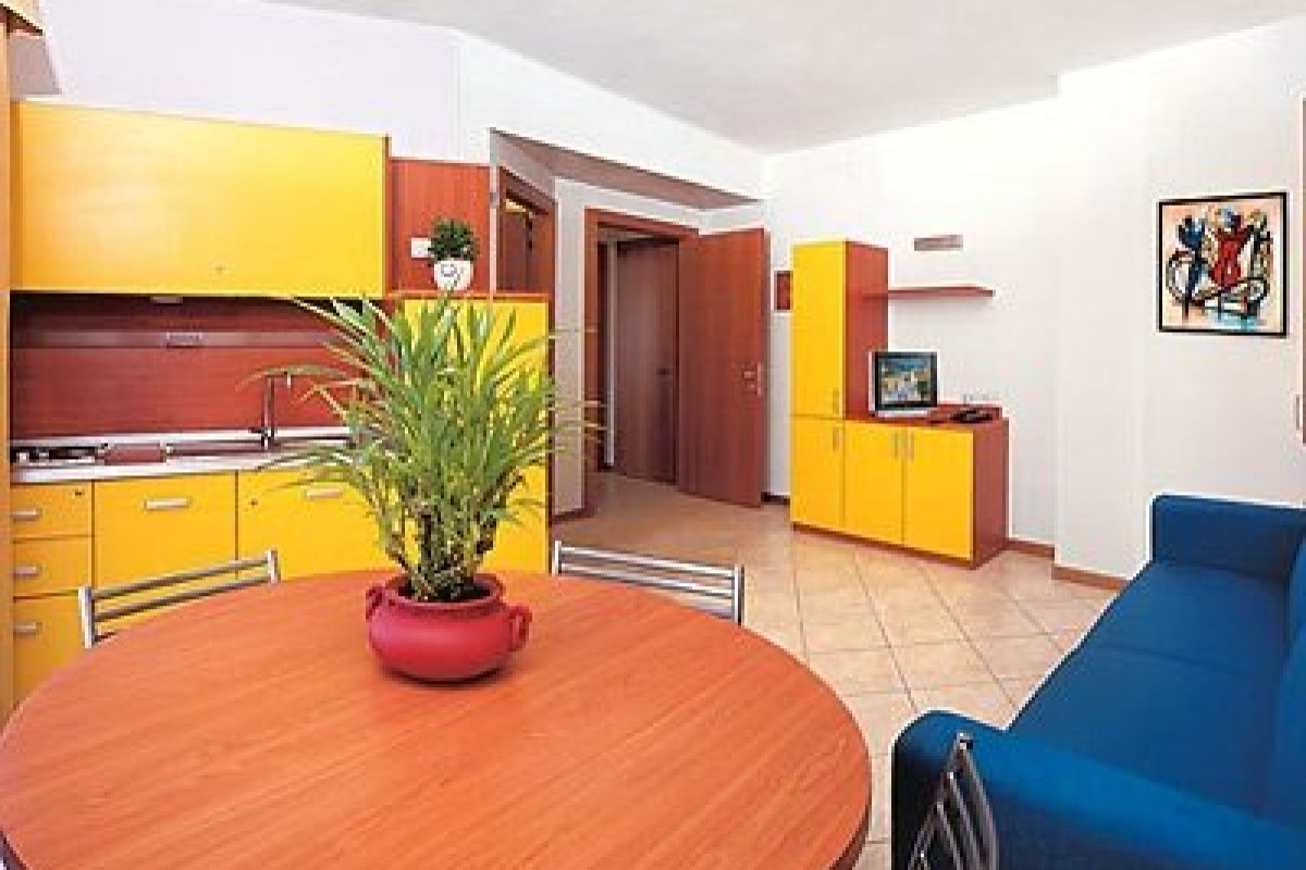 APARTHOTEL SHEILA