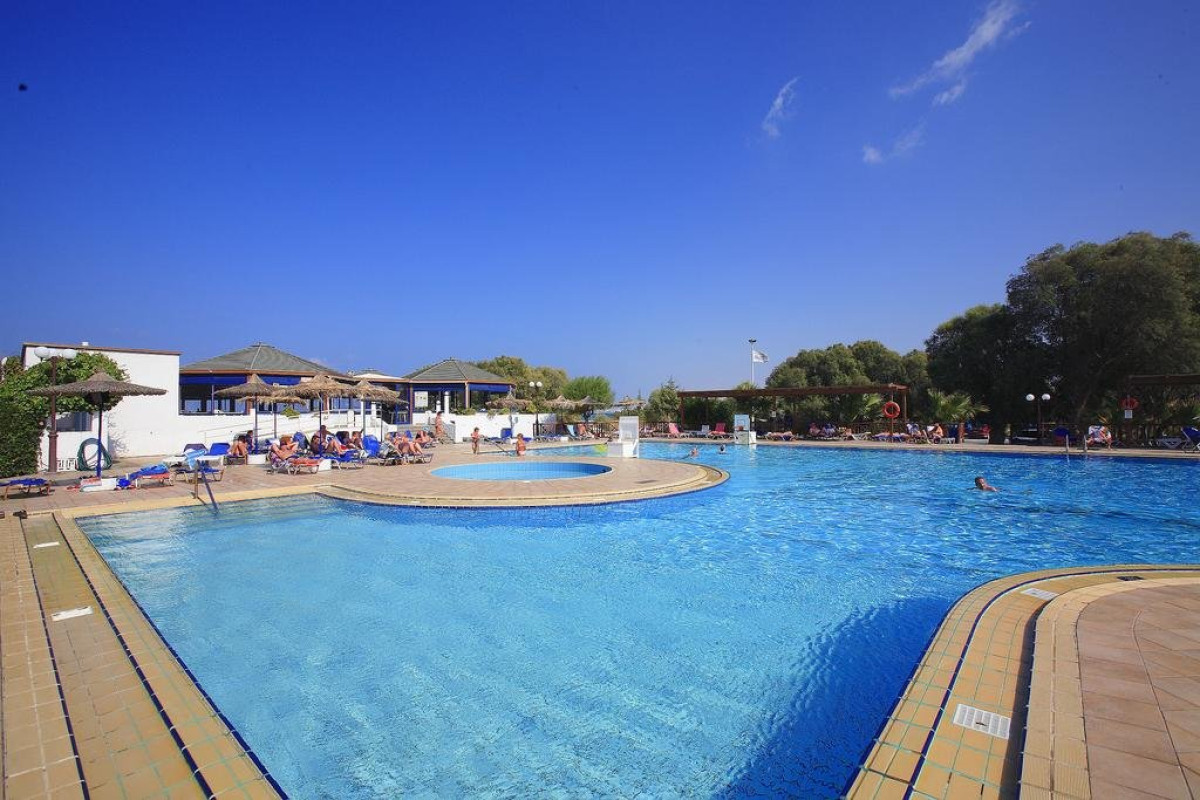 Apollonia Beach Resort and Spa (K)