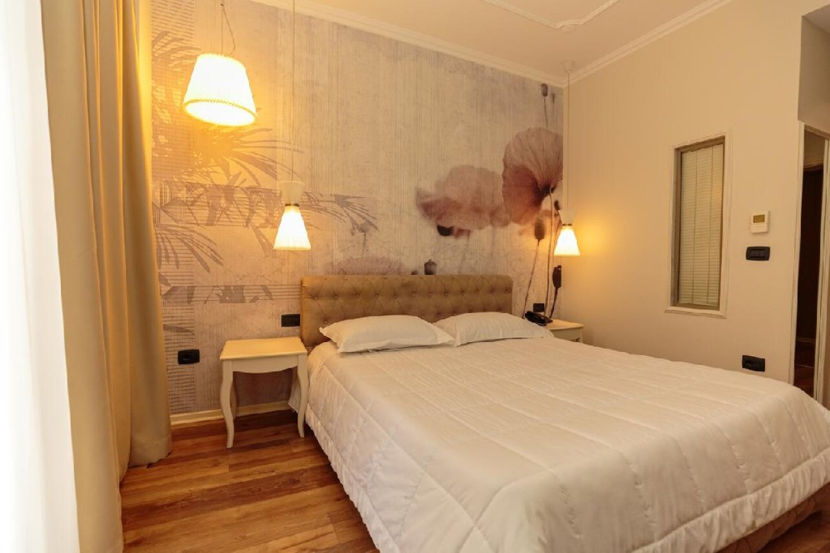 Regina City Hotel (Vlore)