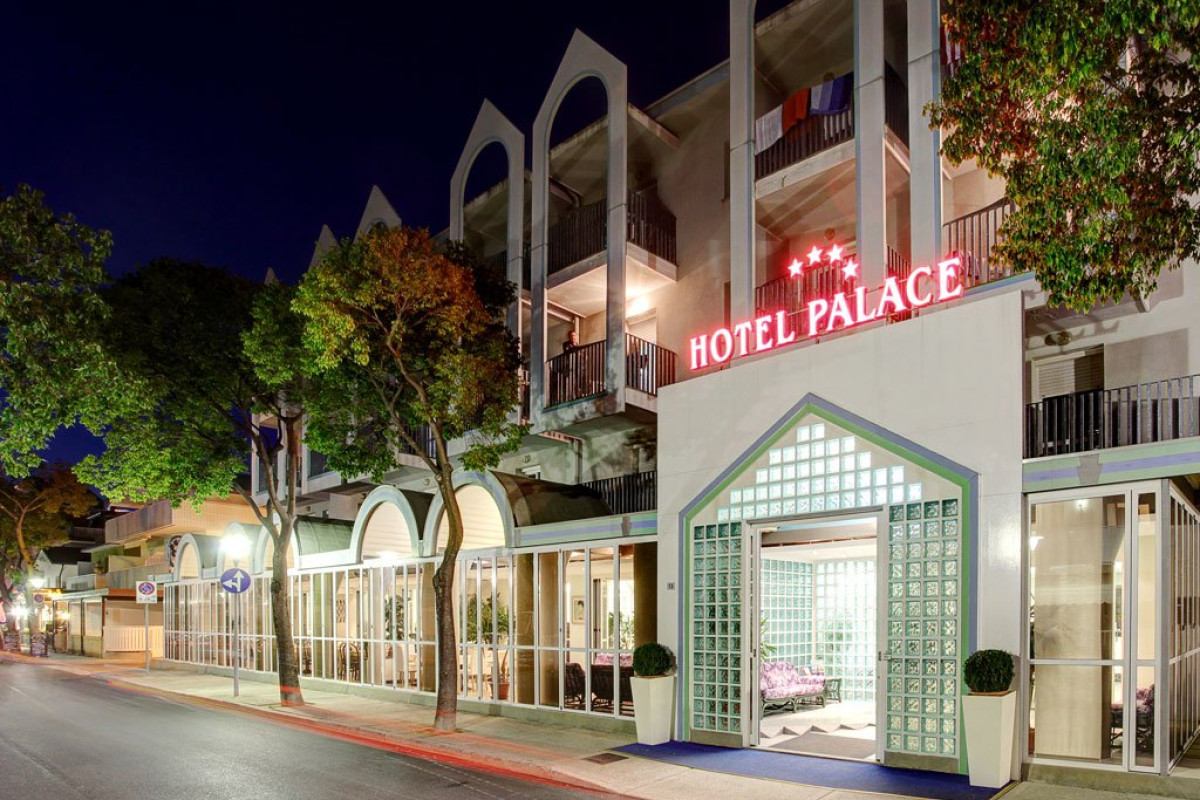 Hotel Palace (Sabbiadoro)