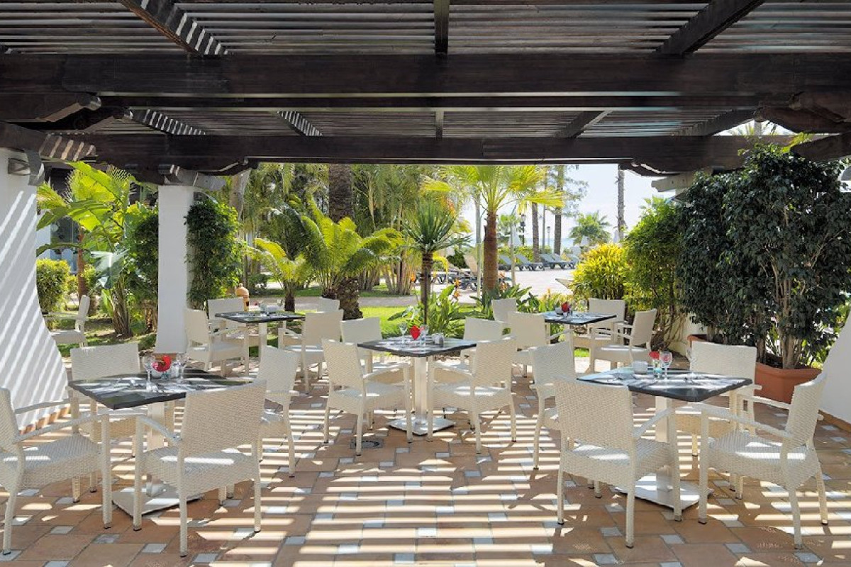 H10 Estepona Palace (Estepona)