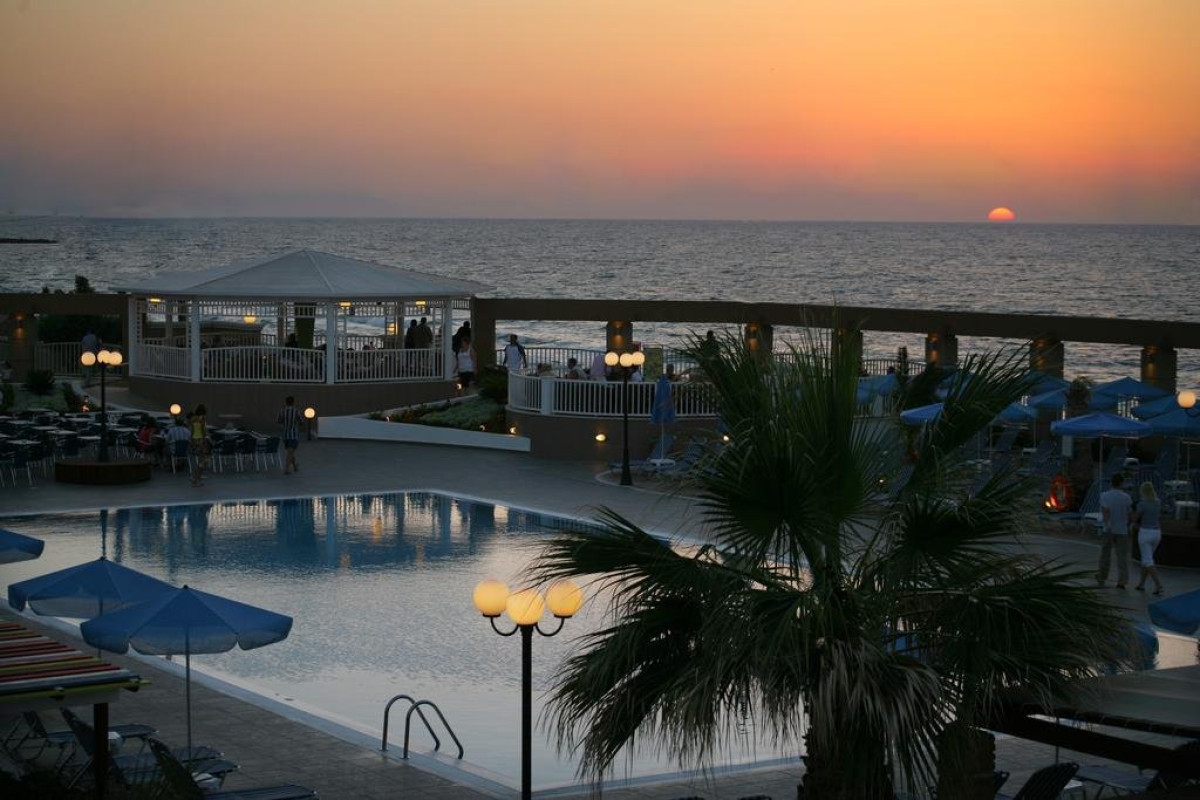 Europa Beach Hotel (Analipsi)