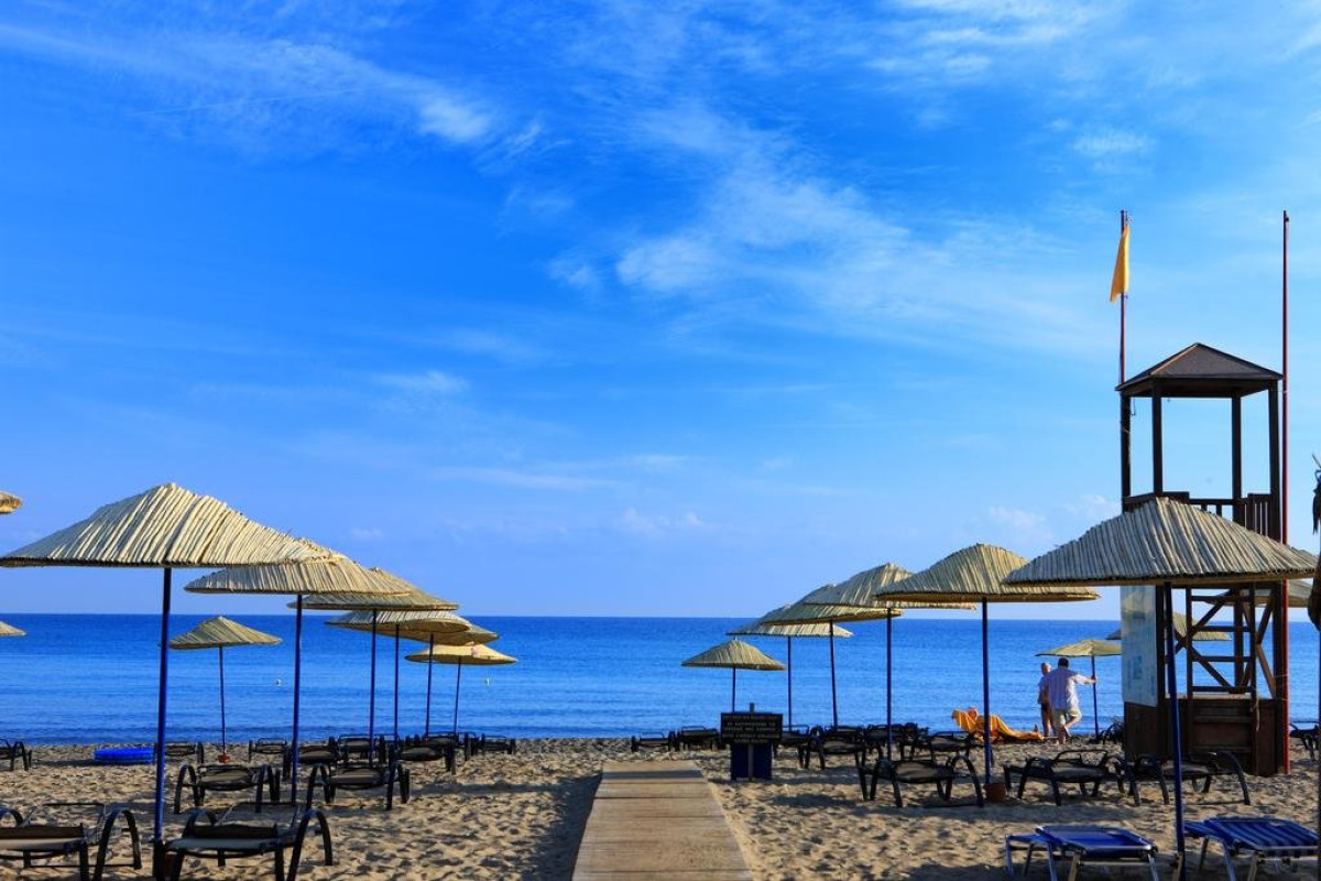 Apollonia Beach Resort and Spa (K)