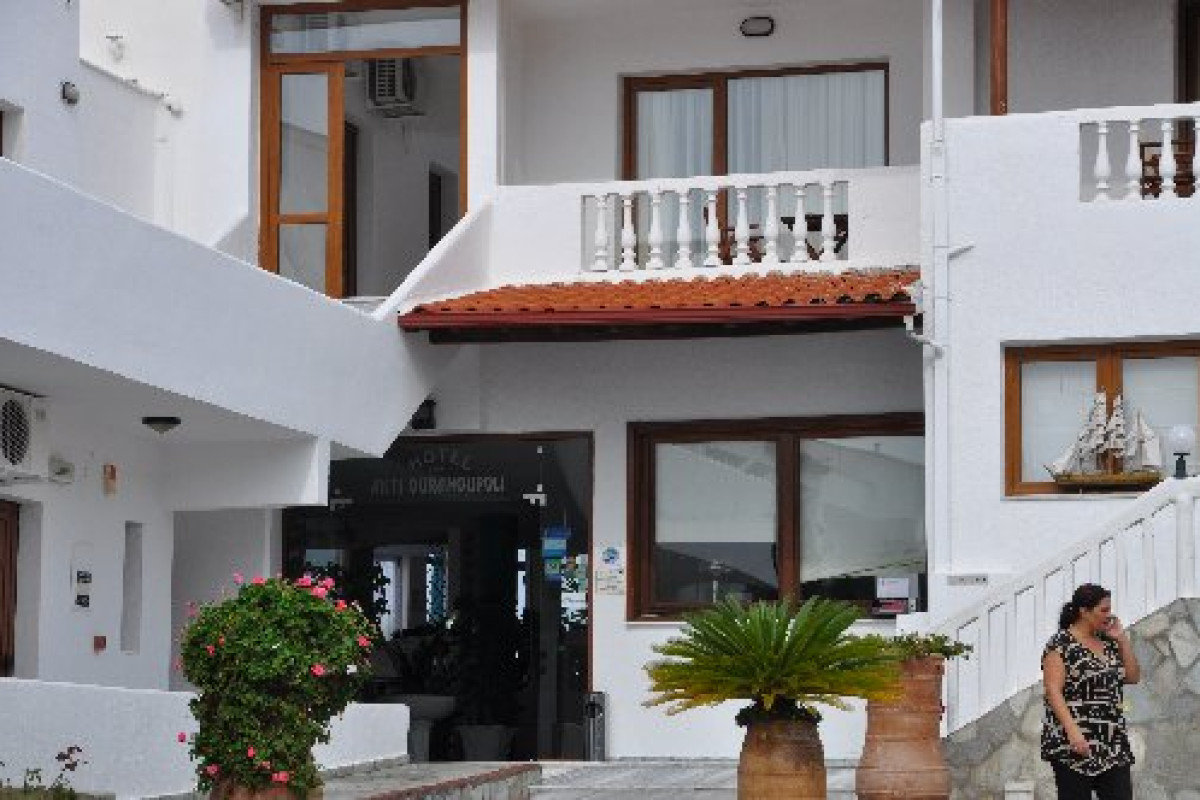 Akti Ouranoupoli (Ouranoupolis, Athos)