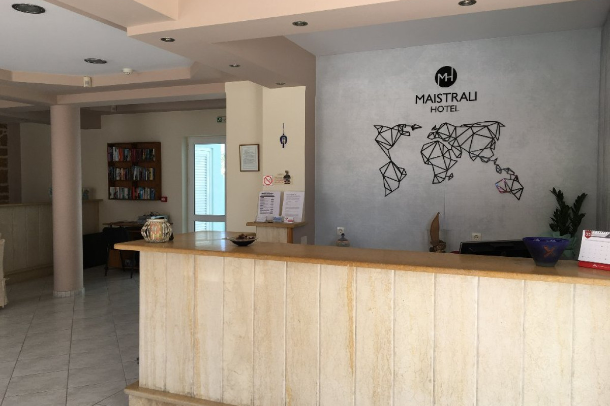 Maistrali Hotel (Tragaki )