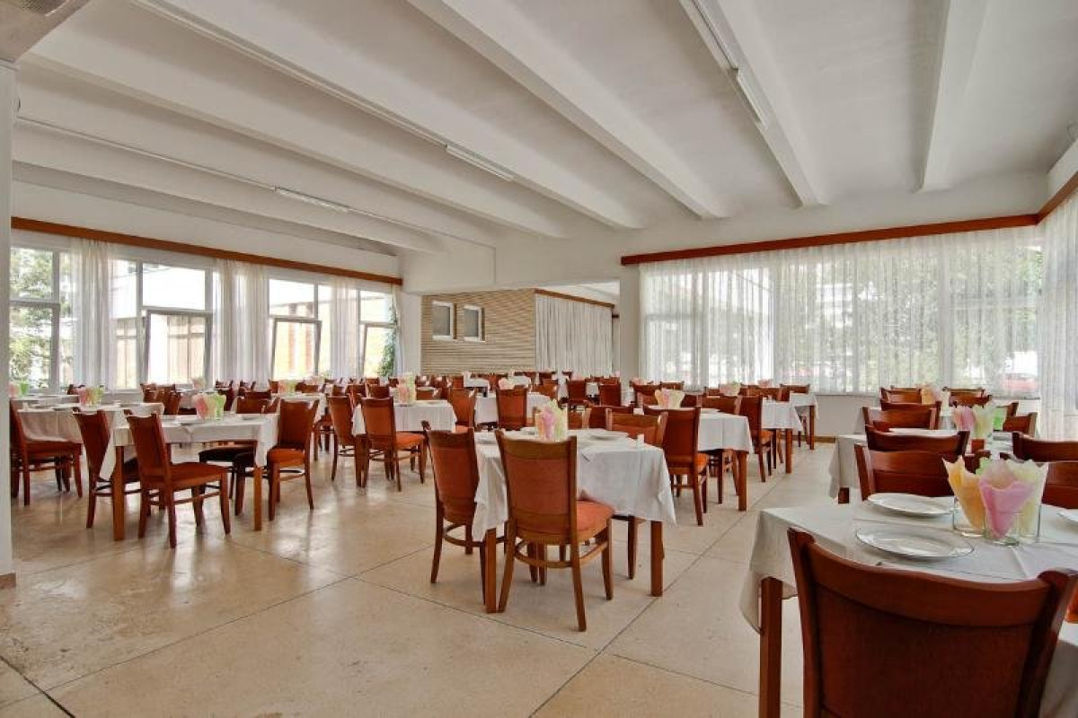 HOTEL PRAHOVA