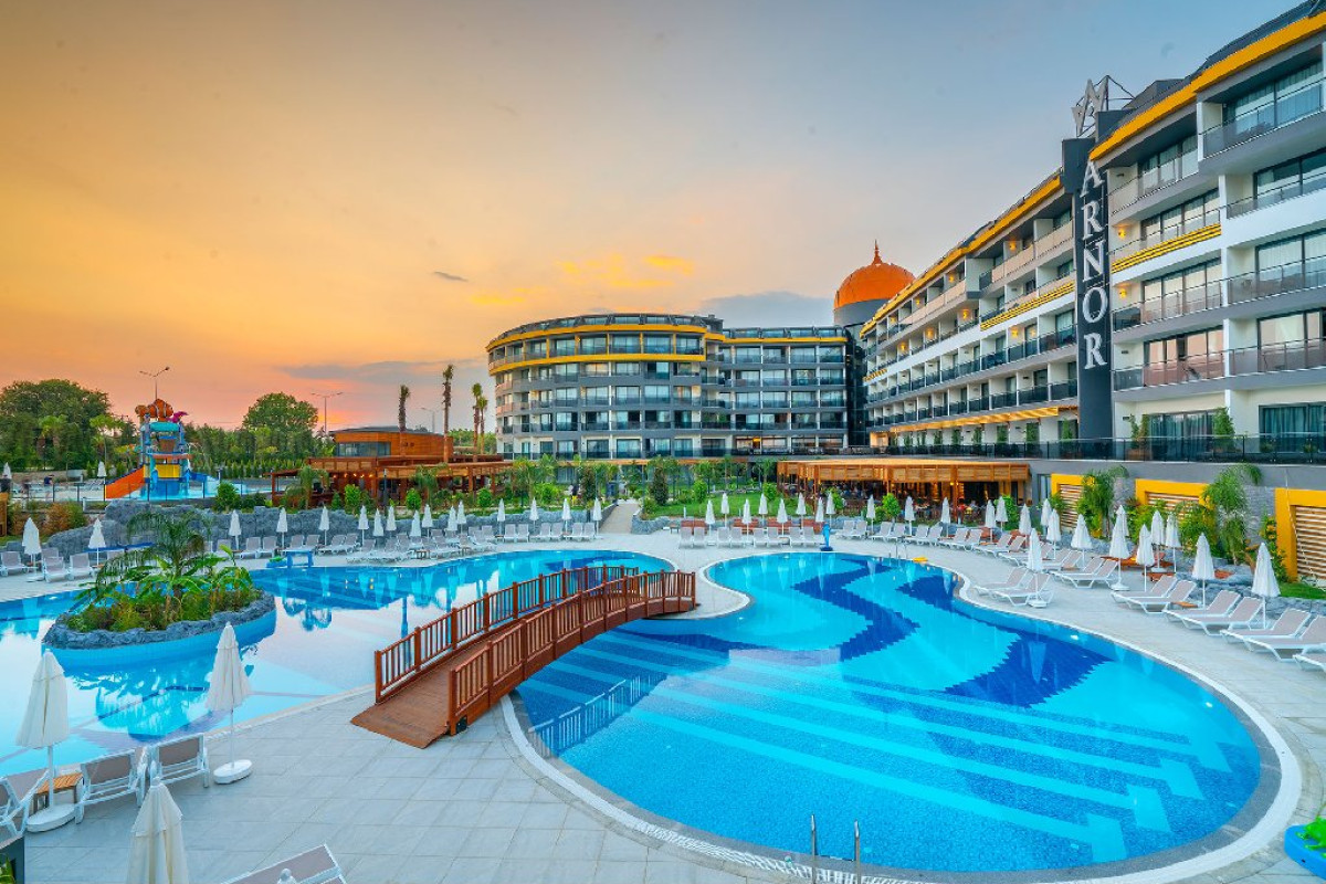 ARNOR DE LUXE HOTELSPA