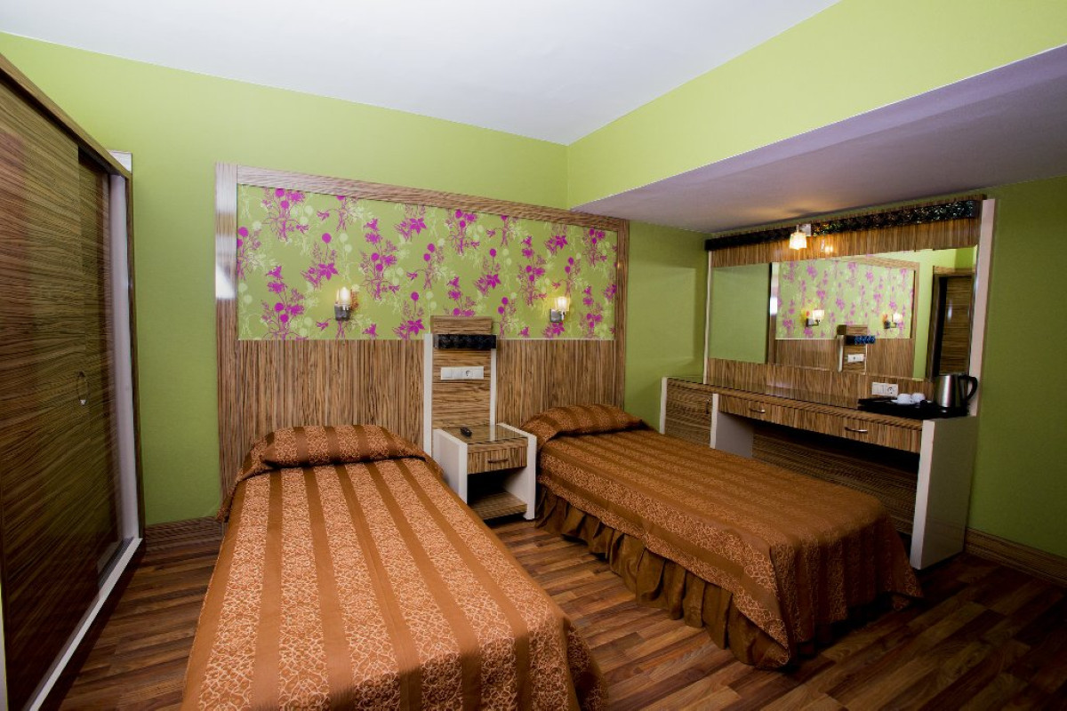FAME BEACH HOTEL