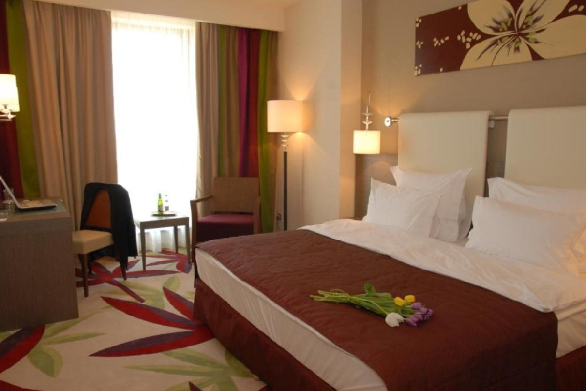 Hotel Golden Tulip Ana Dome
