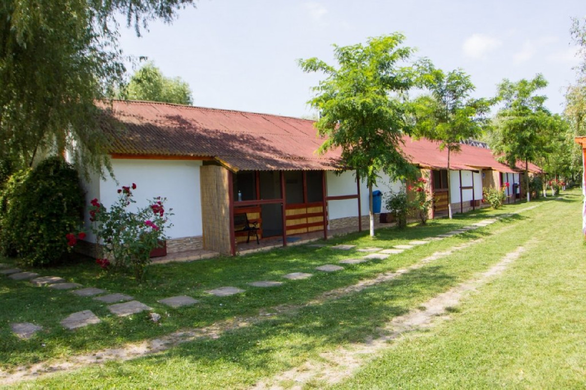 Insula Nada Apelor Resort