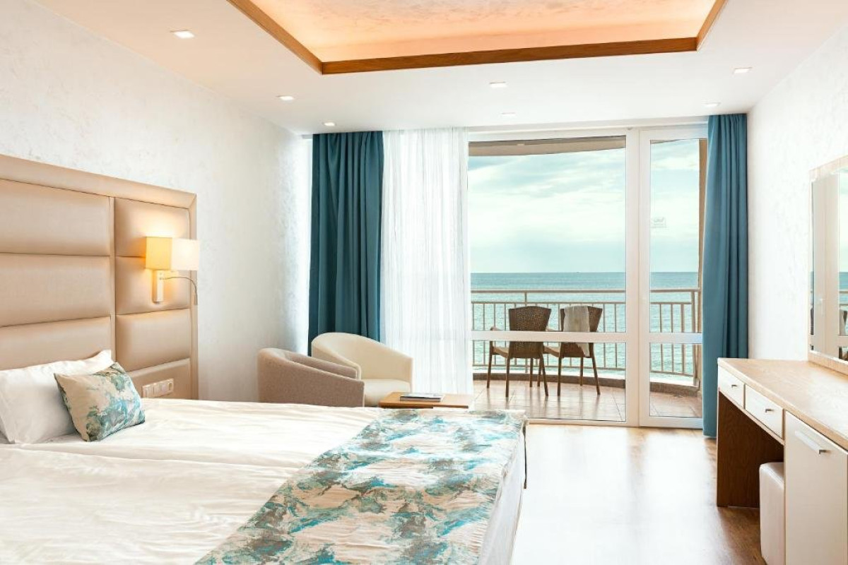 BILYANA BEACH - Adults Only 16+
