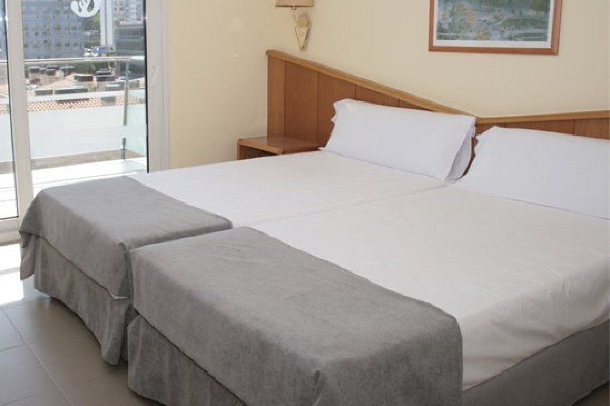 KAKTUS PLAYA (ADULTS RECOMMENDED) (Calella)