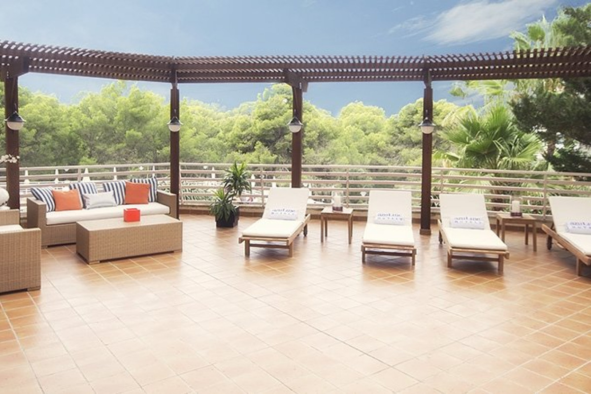 AzuLine Hotel Bahamas