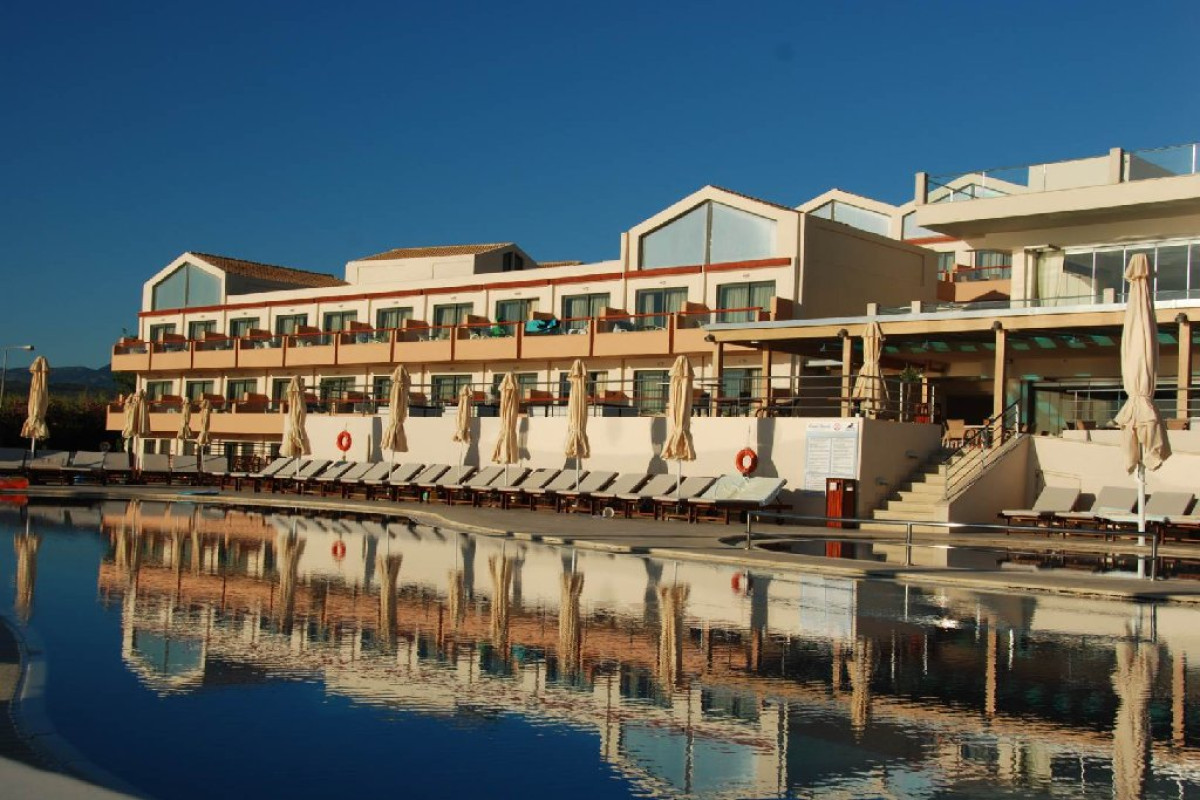 Kiani Beach Resort (C)