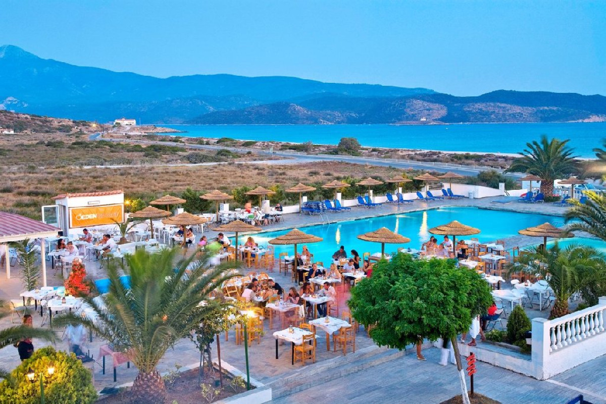 Sirenes Beach