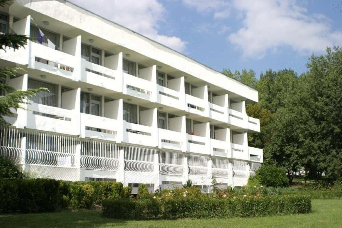 KOMPAS - HOTEL RENOVAT 2026