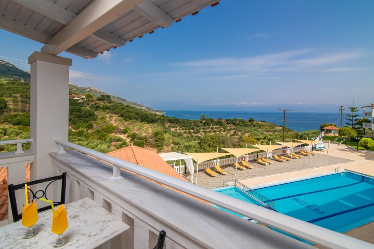 Matilda Hotel (Vassilikos)