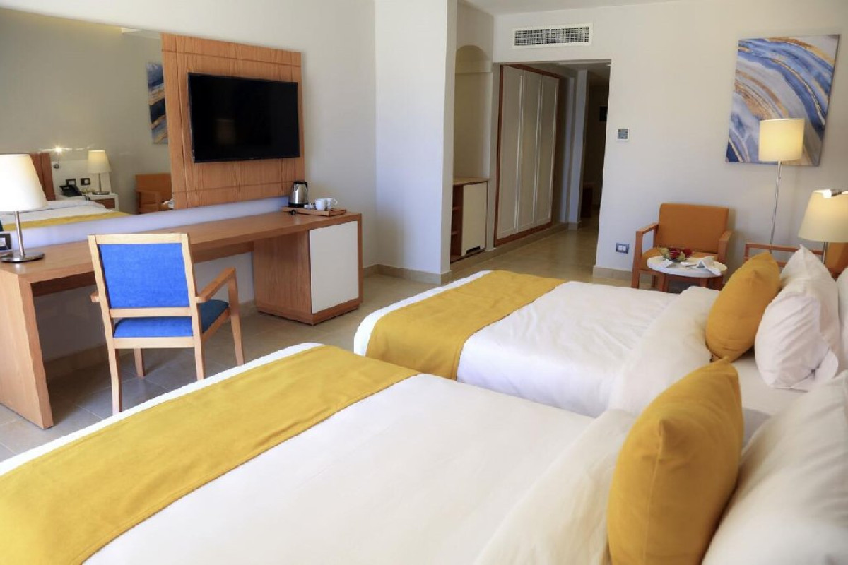 LABRANDA SATAYA MARSA
