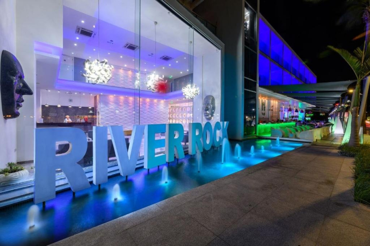 RIVER ROCK HOTEL