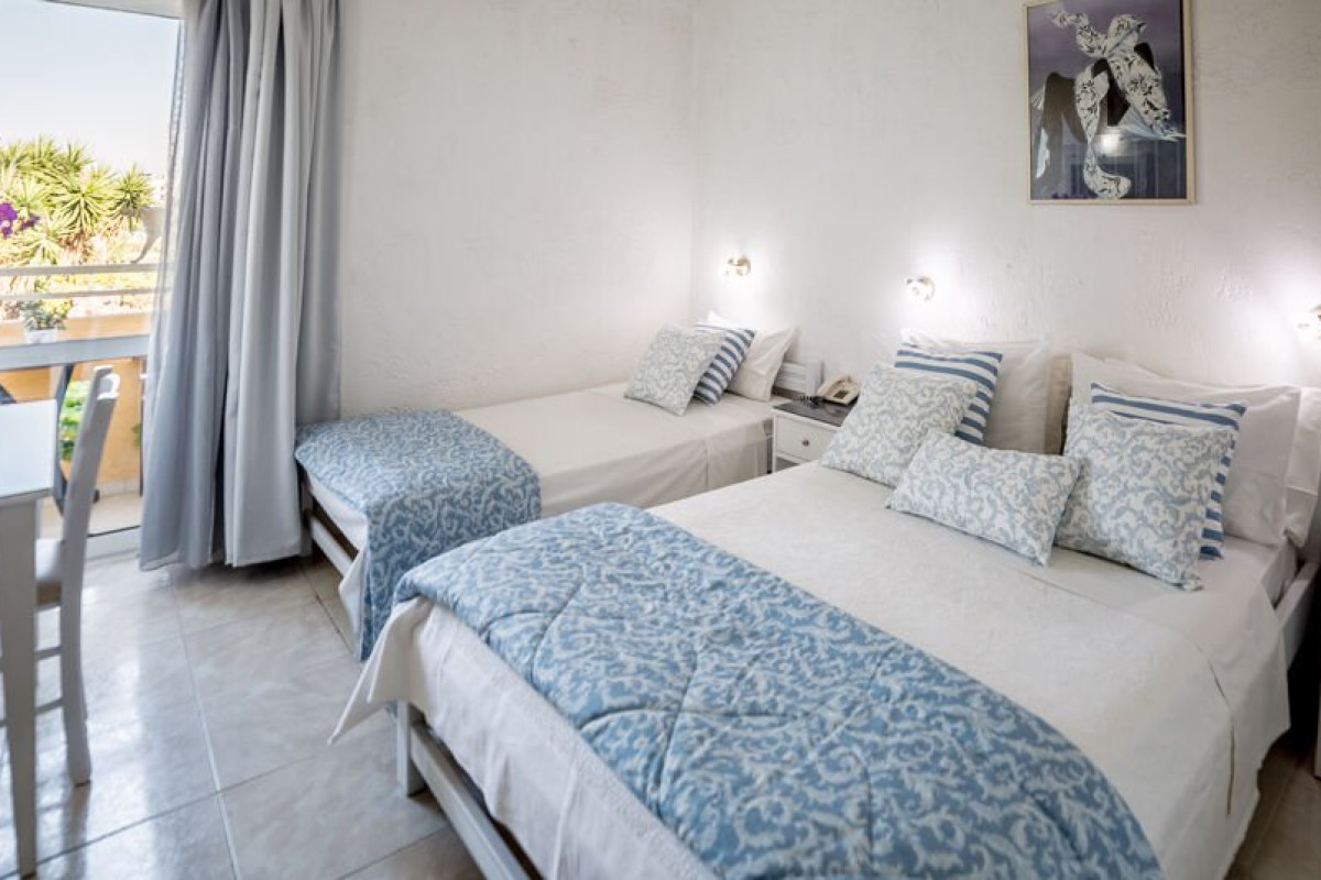 ROXANI HOTEL (C)