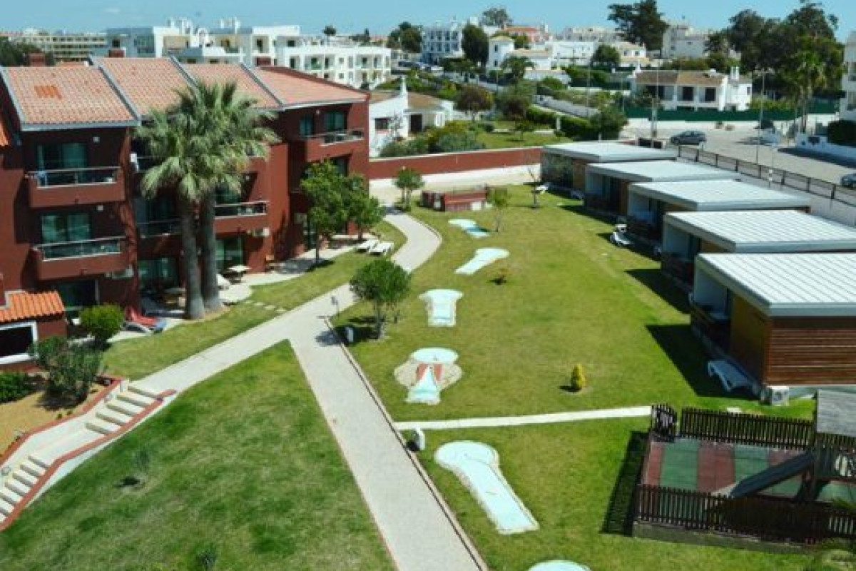 Topazio Mar Beach Hotel and Apartments